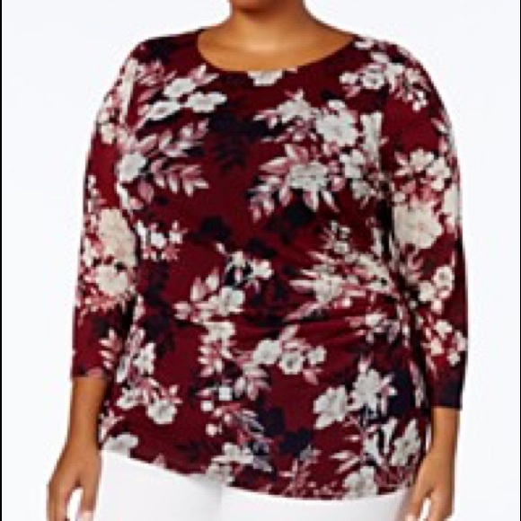 Sold @ consignment - Floral print top 🥀 - Picture 2 of 5